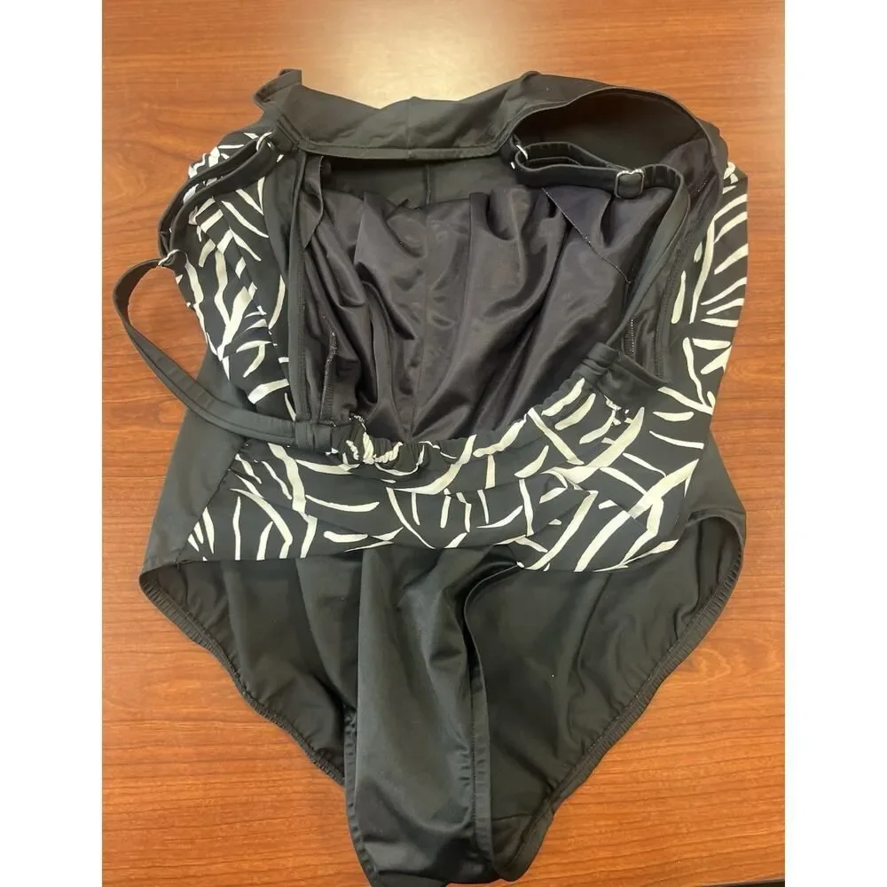 Beachy Trimshaper Bathing Suit Size 20W One Piece Black and White